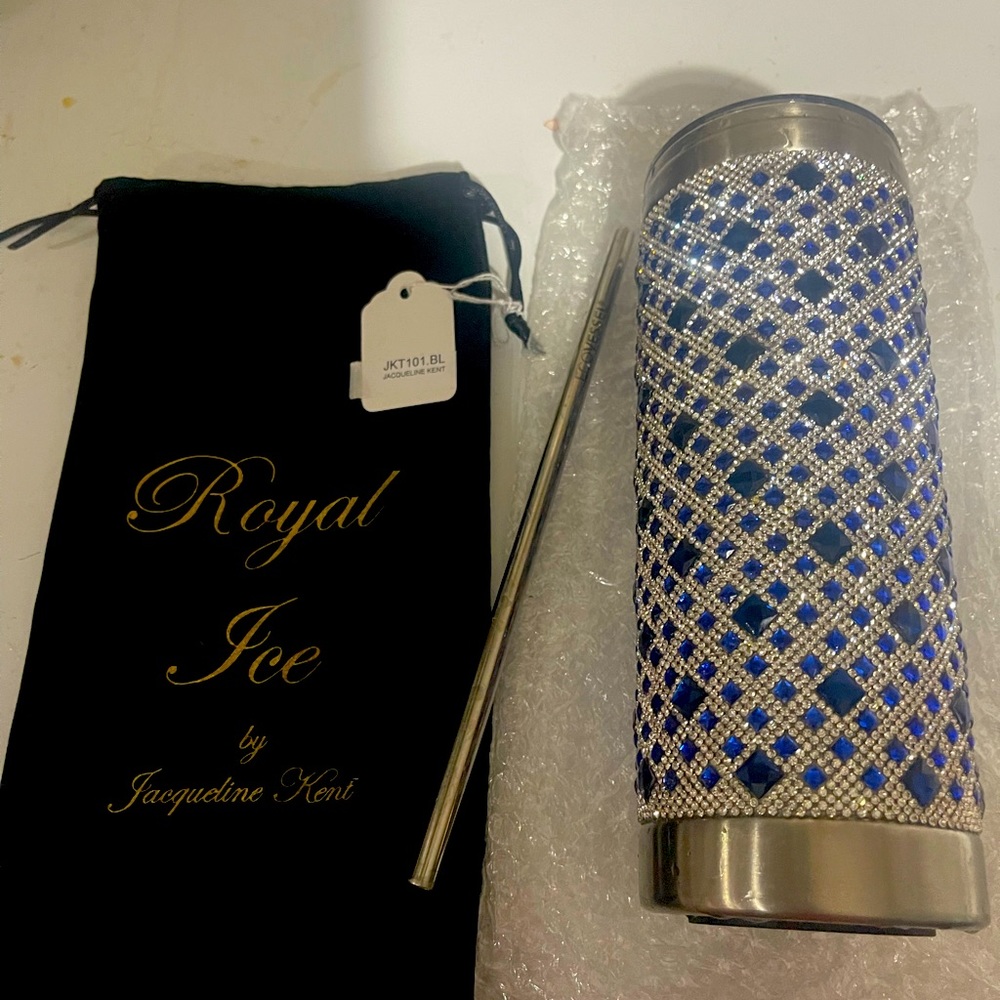 Here  Jacqueline, Kent, 20 ounce cup with beautiful, blue and clear rhinestones